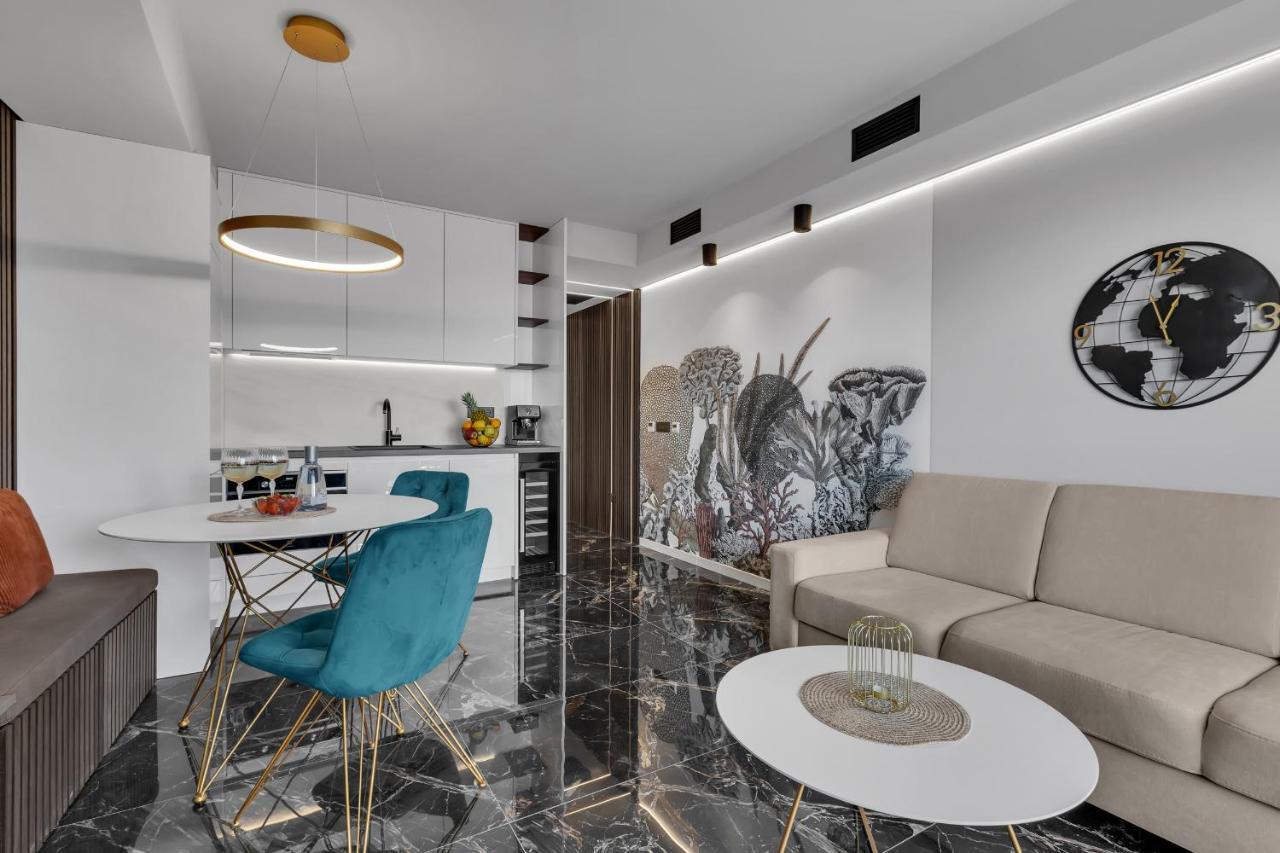 Lux Apartment Dolce Vita - Private Hottub Makarska Exterior photo